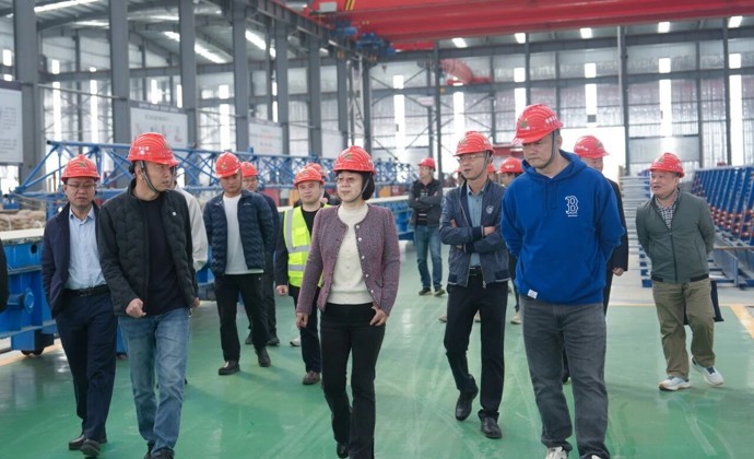 开云app平台入口主要领导带队到惠肇SG06标开展节前安全检查、项目调研暨“冬送温暖” 慰问活动